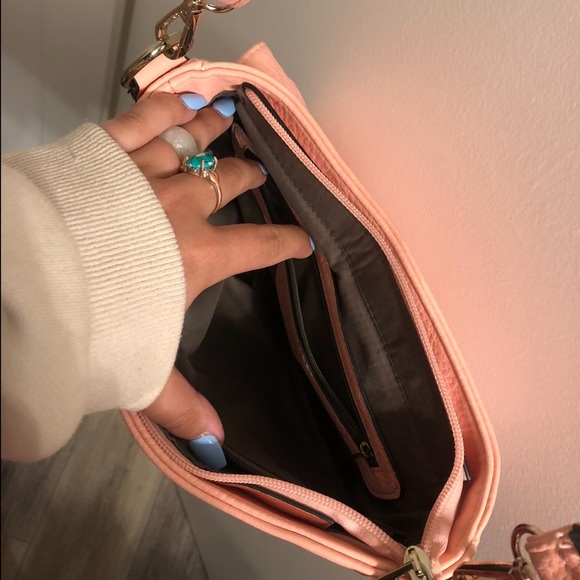 pink studded purse - Picture 3 of 4